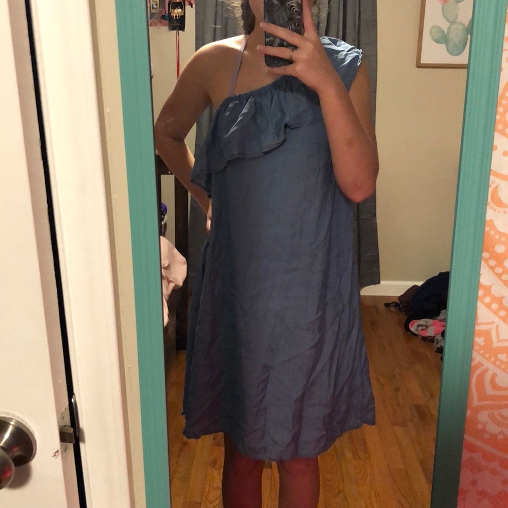Crown and Ivy dress